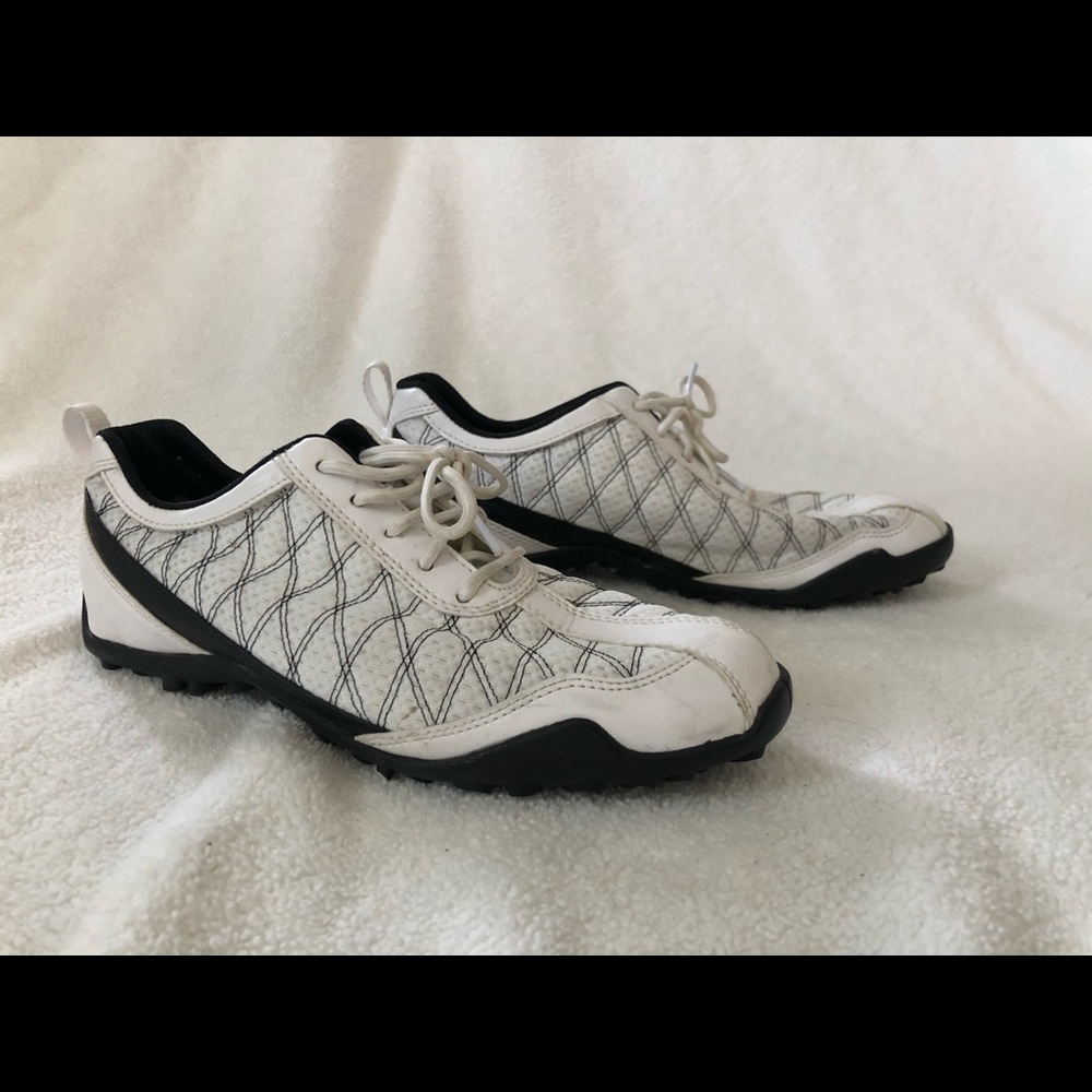 FJ Women’s golf shoes Sz 8